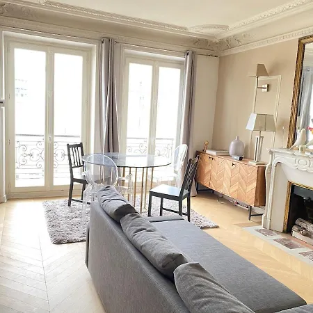 Appartement 50sqm Near Champs Elysees Area *