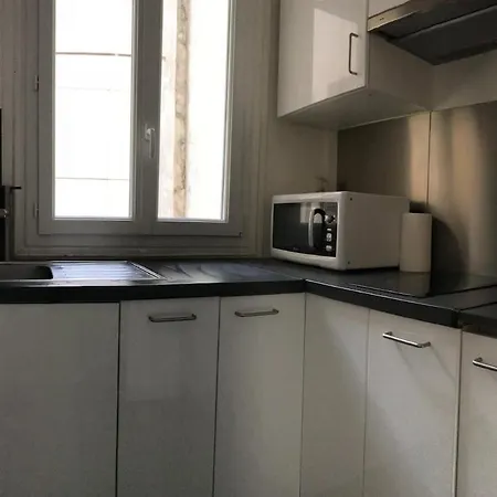 50sqm Near Champs Elysees Area Appartement *